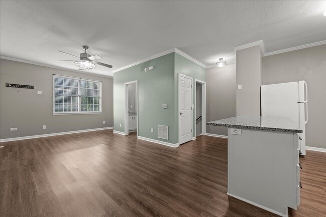 Building Photo - 27 Corinth Rd