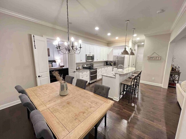 Building Photo - Lovely Home Located In Bluffton