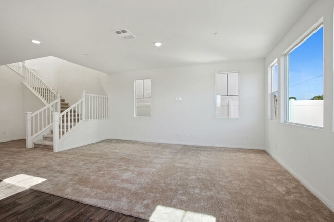 Building Photo - 16435 Globetrotter Ave