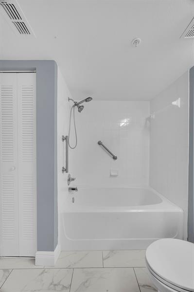 Building Photo - 3809 NW Mediterranean Ln