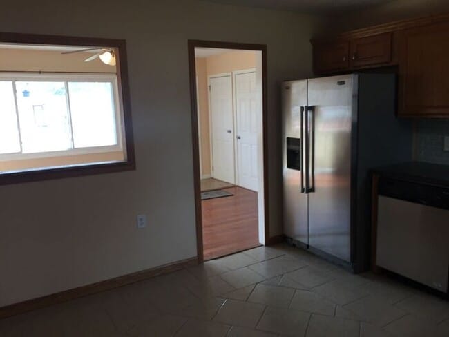 Building Photo - 3 bedroom, 1 full bath fully remodeled Ranch home in Parchment Schools