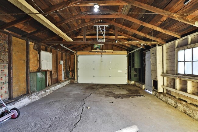 Building Photo - 476 Zimpfer St