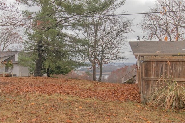 Building Photo - 15284 Putman Rd