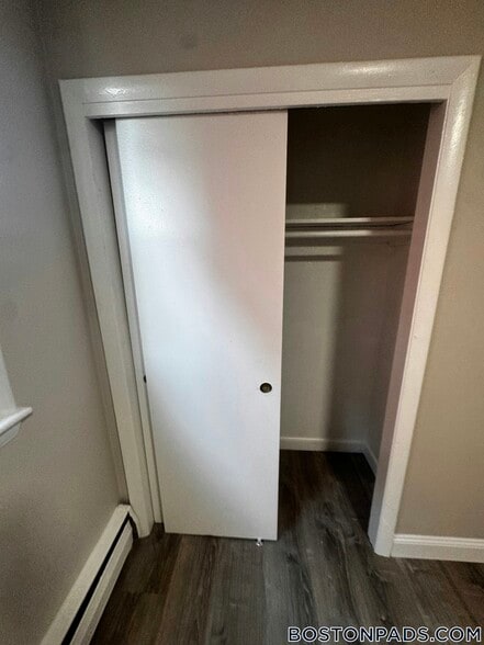 Building Photo - 24 Waugh St