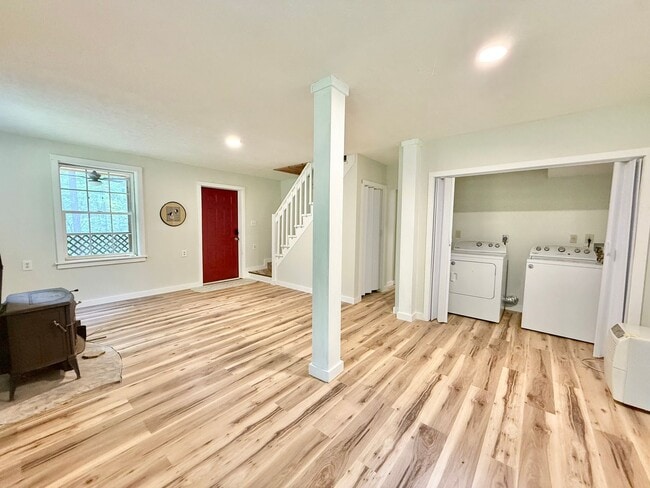 Building Photo - 6233 Steffner Cir