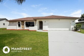 Building Photo - 241 NE 10th Ave