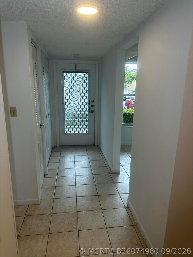 Building Photo - 6091 NW 61st Ave