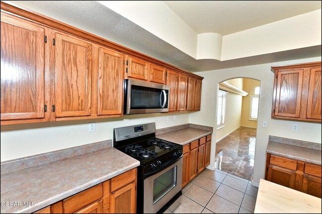 Building Photo - 14157 Robert Ituarte Dr