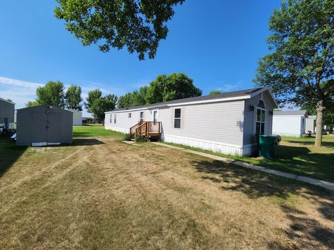 Building Photo - 3bd/ 2ba Mobile Home w/ Central Air