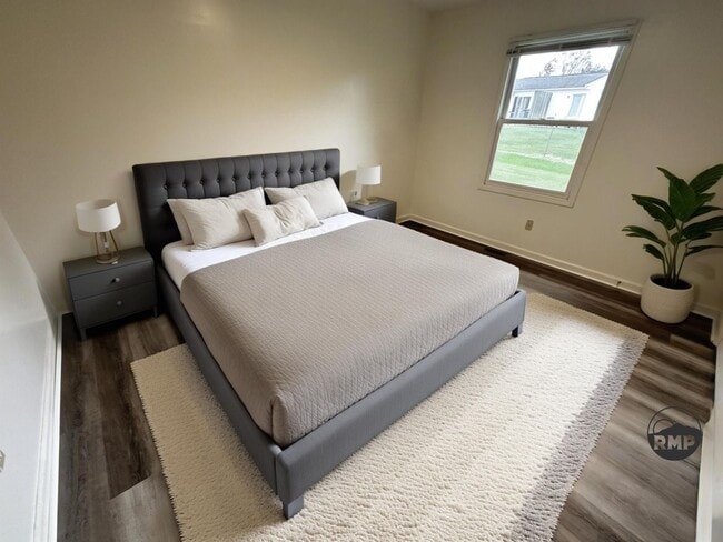 Building Photo - Fully Updated Duplex in Blacksburg