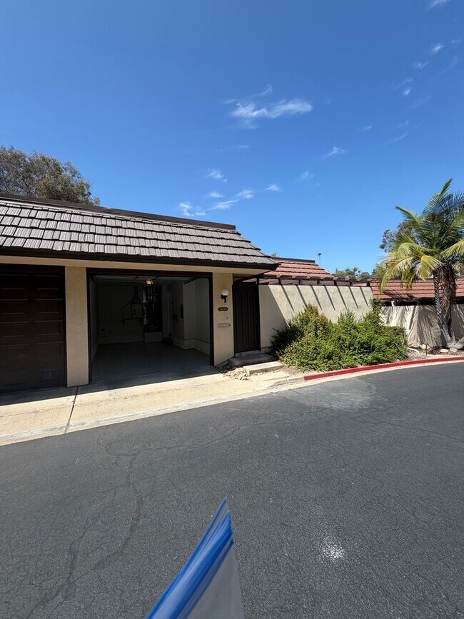 Building Photo - 4618 Collwood Ln