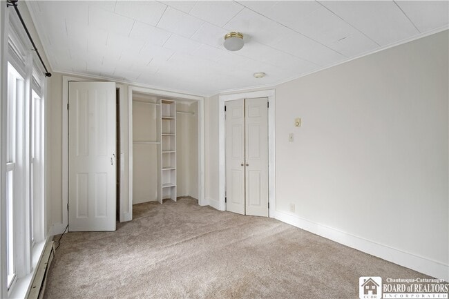 Building Photo - 101 Valley St