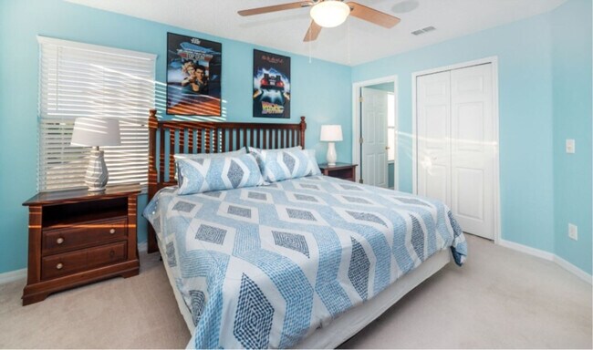 Building Photo - 8607 La Isla Dr