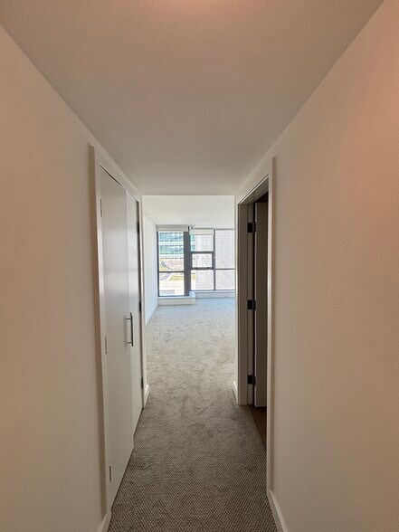 Entrance to master - 435 China Basin St