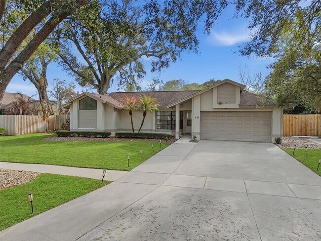 Building Photo - 645 Rosemere Cir