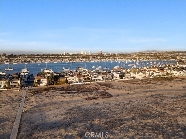 Building Photo - 1215 E Balboa Blvd