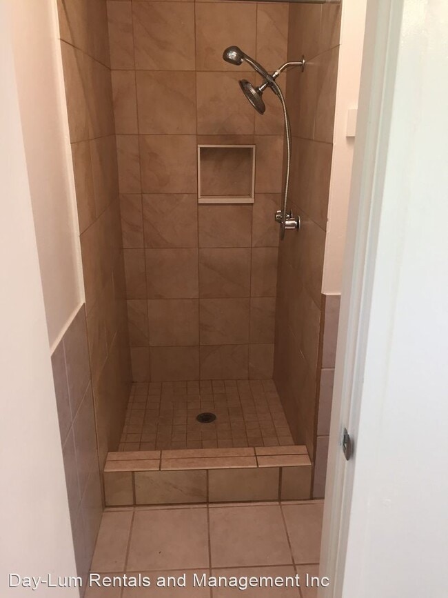 Building Photo - 3 br, 2 bath House - 174 Makalani Street