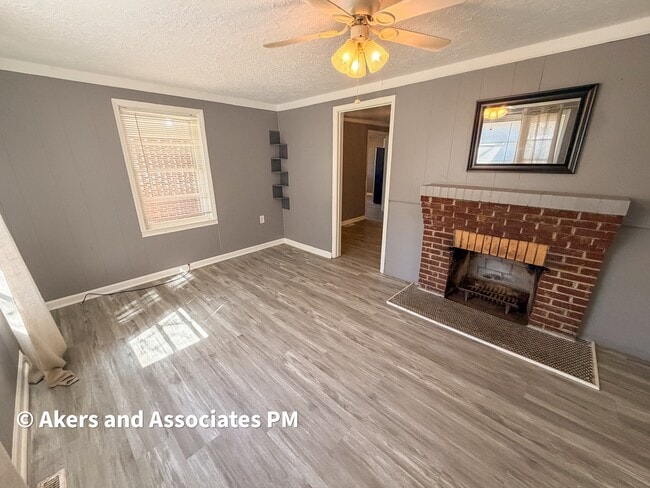 Building Photo - 104 Jackson Rd