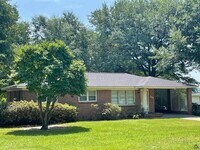 Building Photo - 104 Oconee St