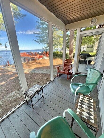 Building Photo - 11 Sandy Cove Rd