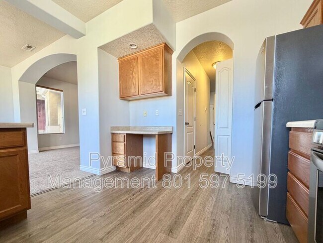 Building Photo - 1688 W 3180 N