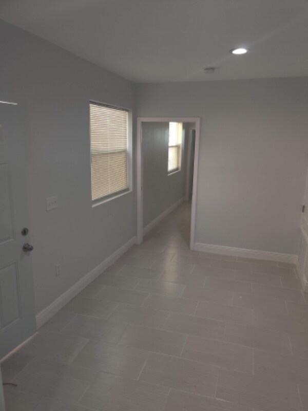 Building Photo - 2060 Partin Settlement Rd