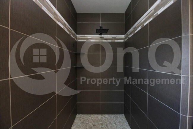 Building Photo - 3469 E Orleans Dr