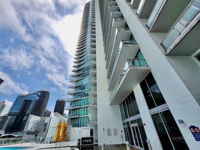 Building Photo - 92 SW 3rd St