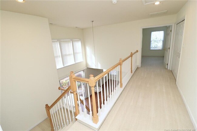 Building Photo - 10448 Neland St