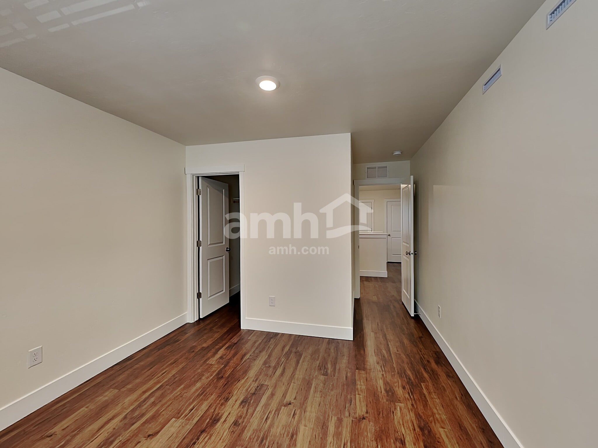 Building Photo - 6646 Spriggel St
