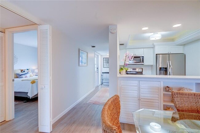 Building Photo - 5553 NE Gulfstream Way