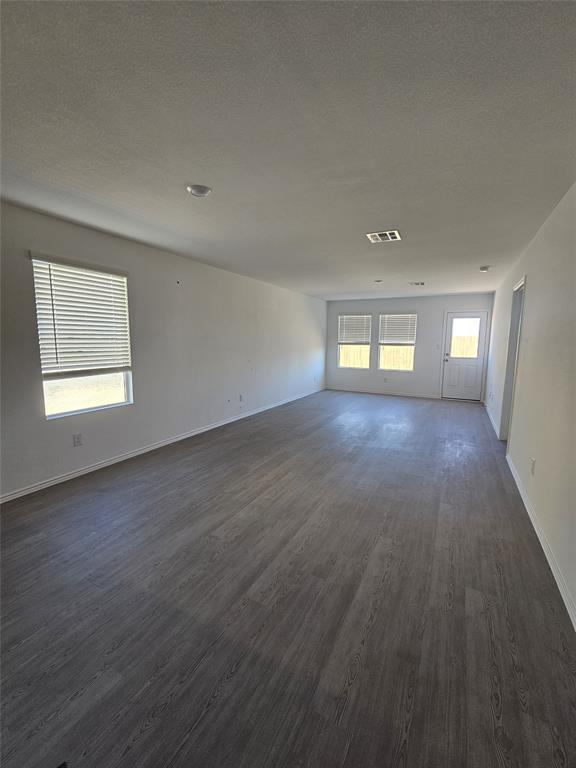 Building Photo - 2304 Blizzard Dr