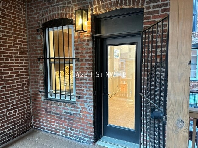 Building Photo - 1423 T St NW