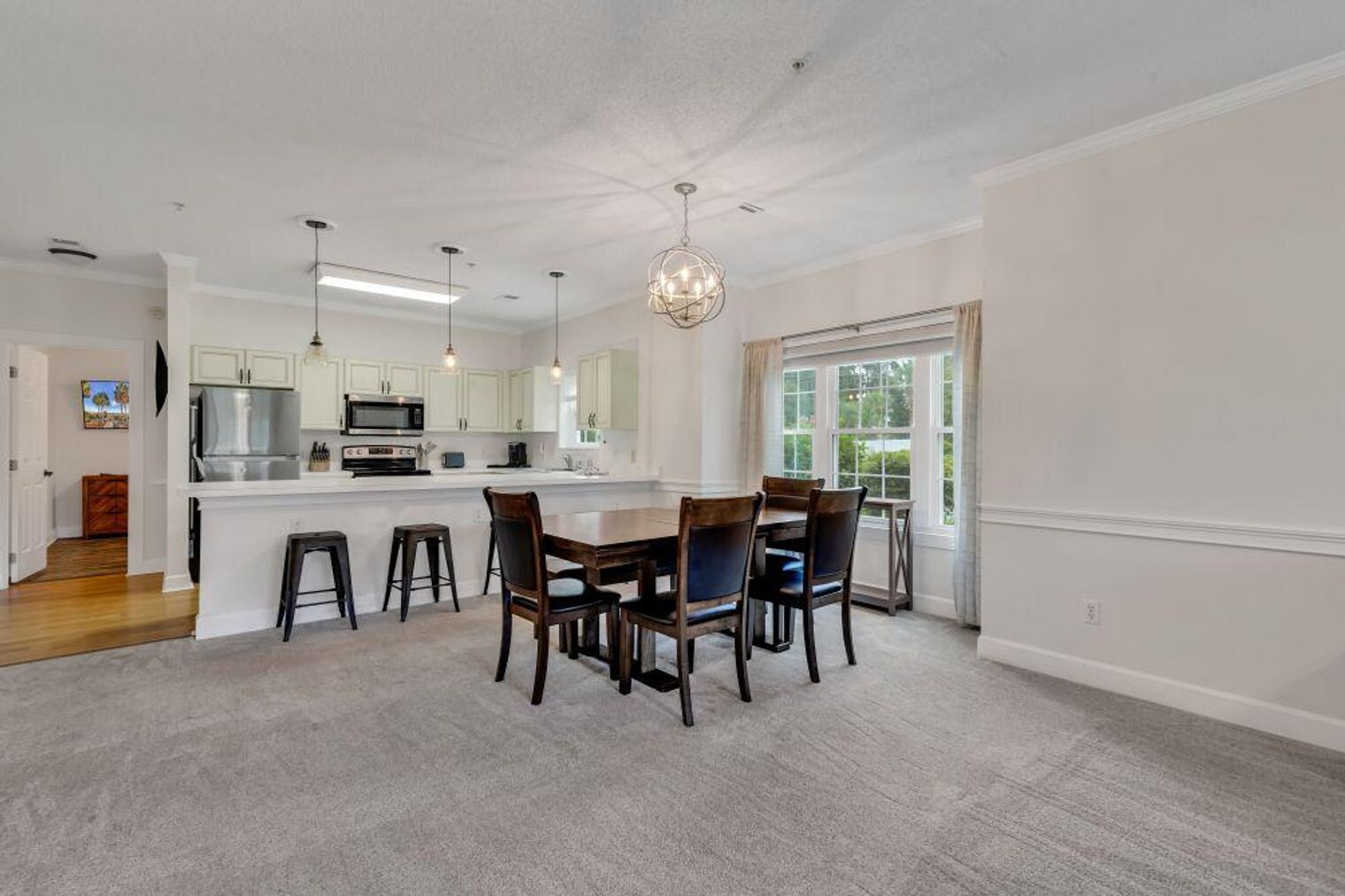 Building Photo - 4815 Orchid Way