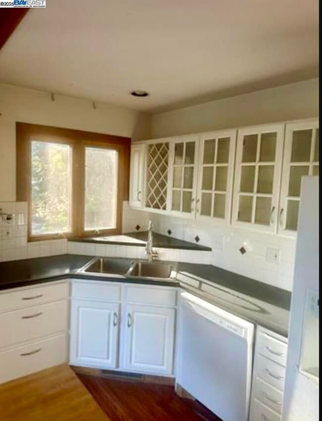 Building Photo - 13273 Sierra Dr W
