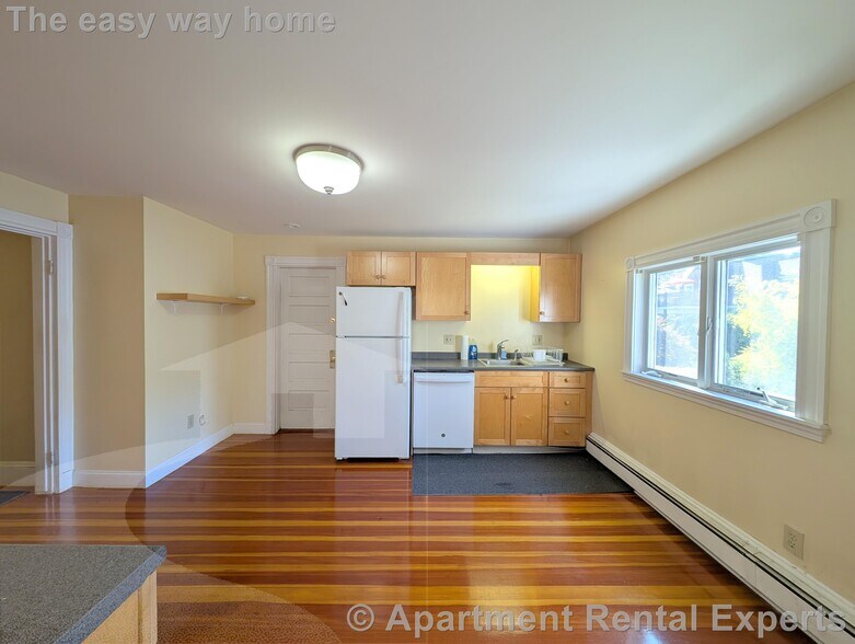 Building Photo - 41 Bay State Ave