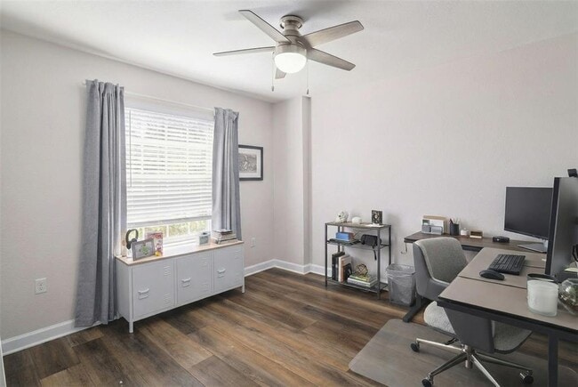 Building Photo - 2210 Parkland Cove