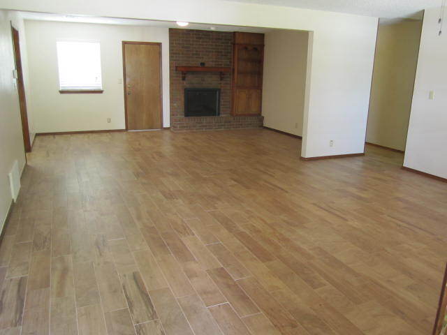 Building Photo - 2106 Bellaire Dr