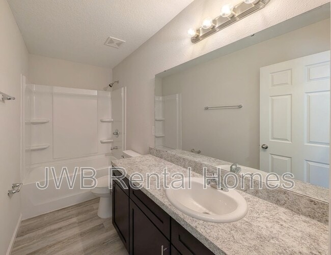 Building Photo - 9027 Cocoa Ave