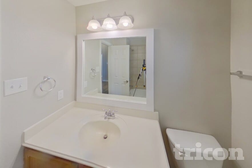 Building Photo - 7814 Longbow Ln