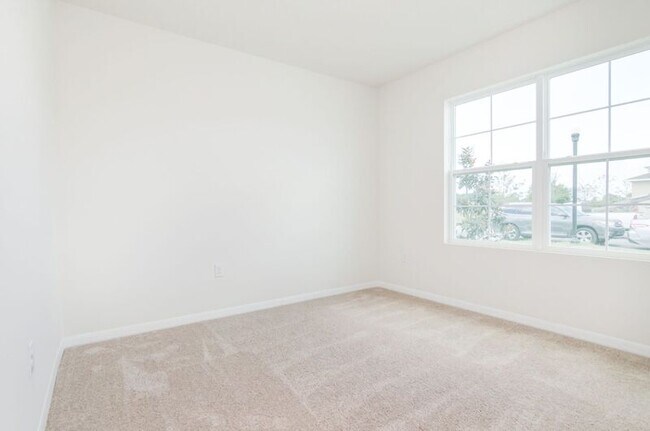 Building Photo - 2759 Sunnyvale St