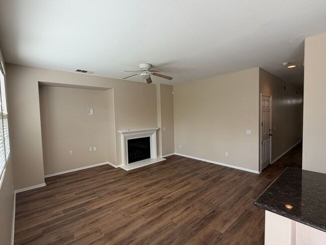 Building Photo - 40184 Annapolis Dr