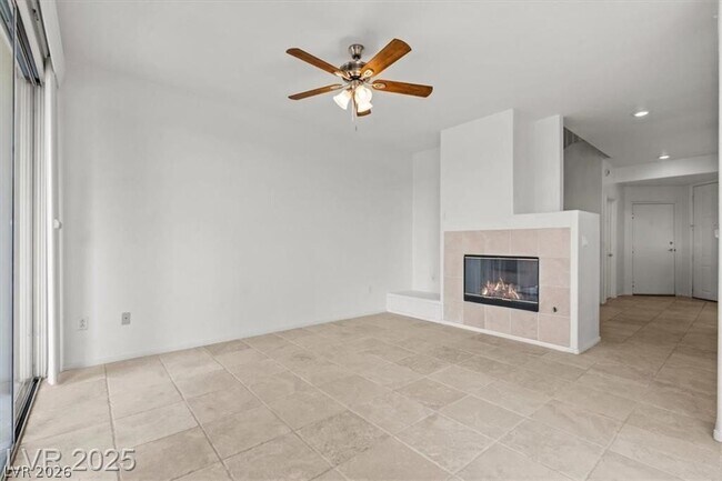 Building Photo - 664 Peachy Canyon Cir