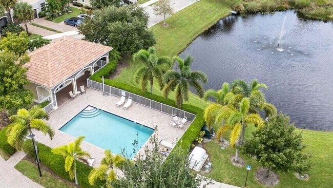 Building Photo - 6120 SE Portofino Cir