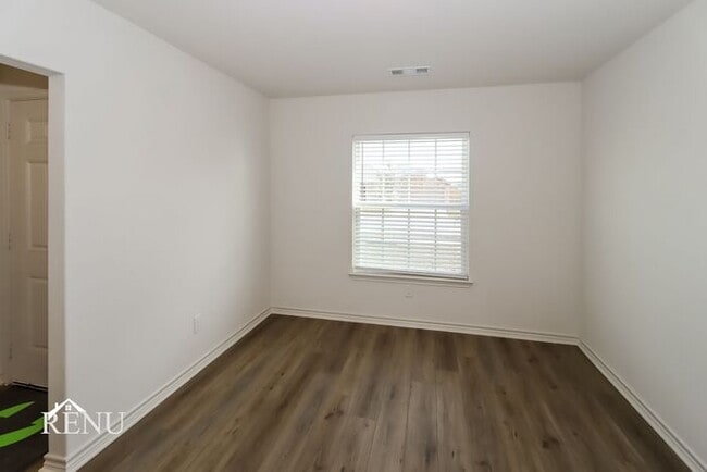 Building Photo - Coming Soon!