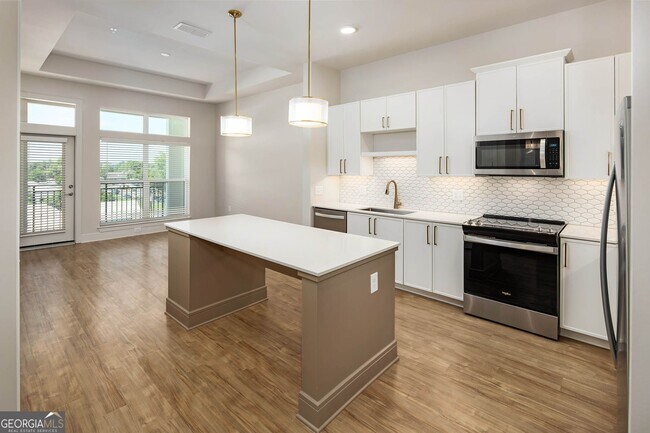 Building Photo - 2124 American Wy