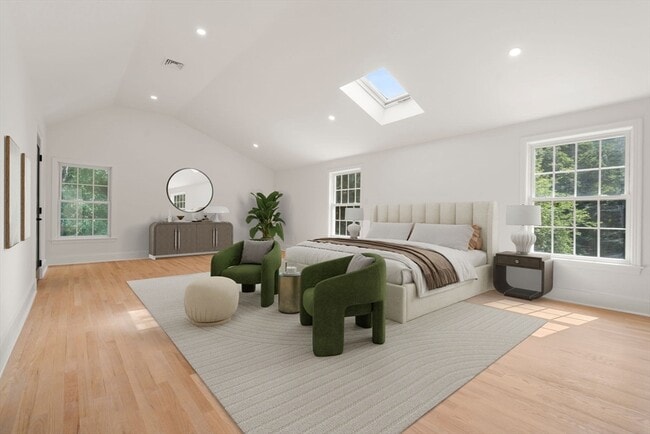 Building Photo - 576 Grove St