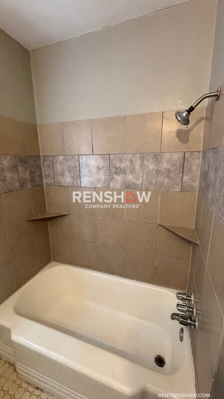 Building Photo - 2915 Felix Ave