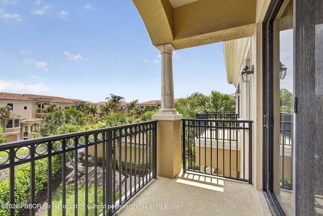 Building Photo - 803 del Sol Cir