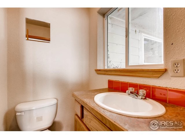 Half bath - 1017 Cragmore Dr